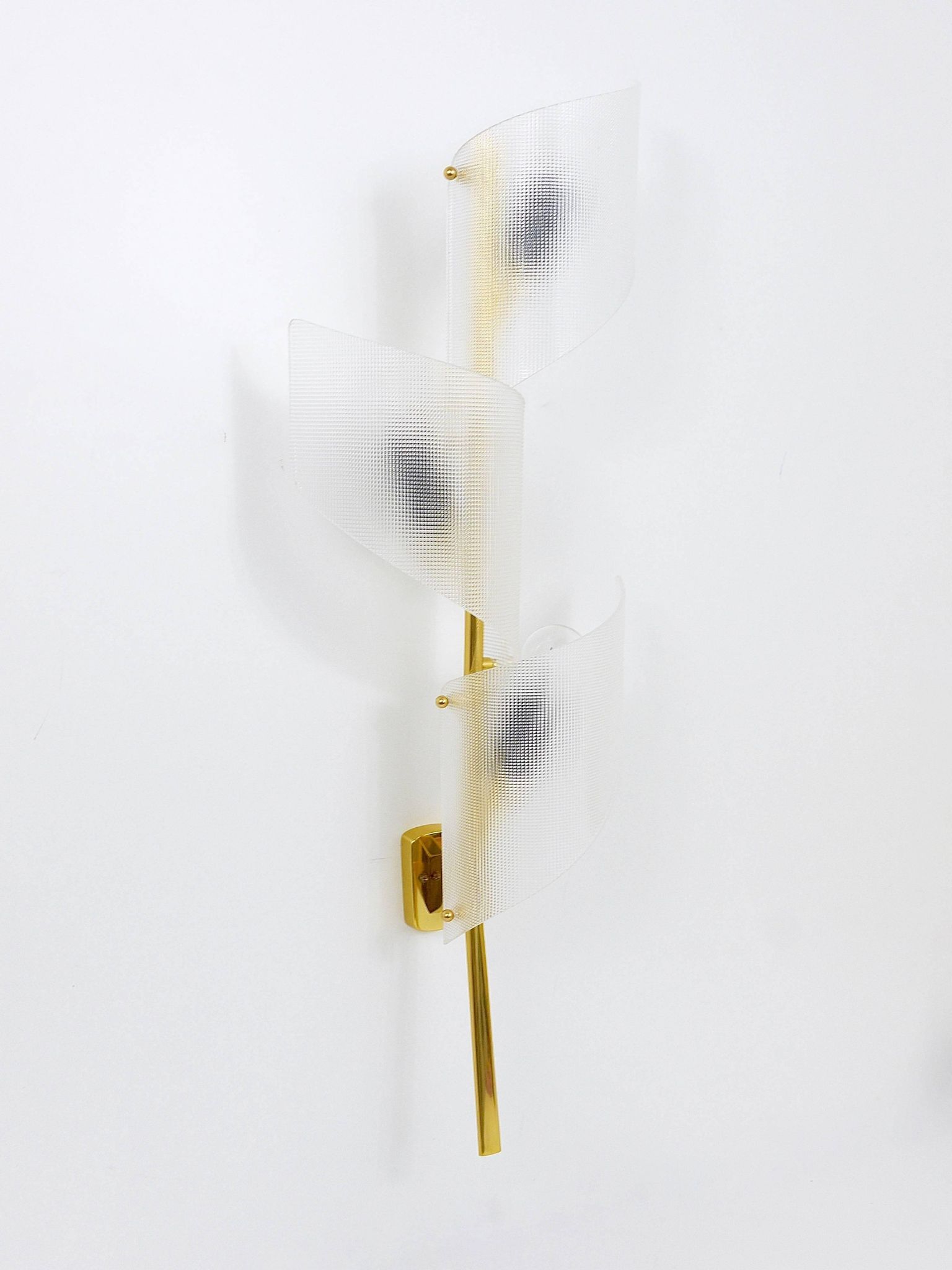 J.T. Kalmar Two Pairs of Large Floral Wall Sconces Auguri in Brass, Austria, 1950s