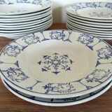 Service 11 soup plates mill of wolves