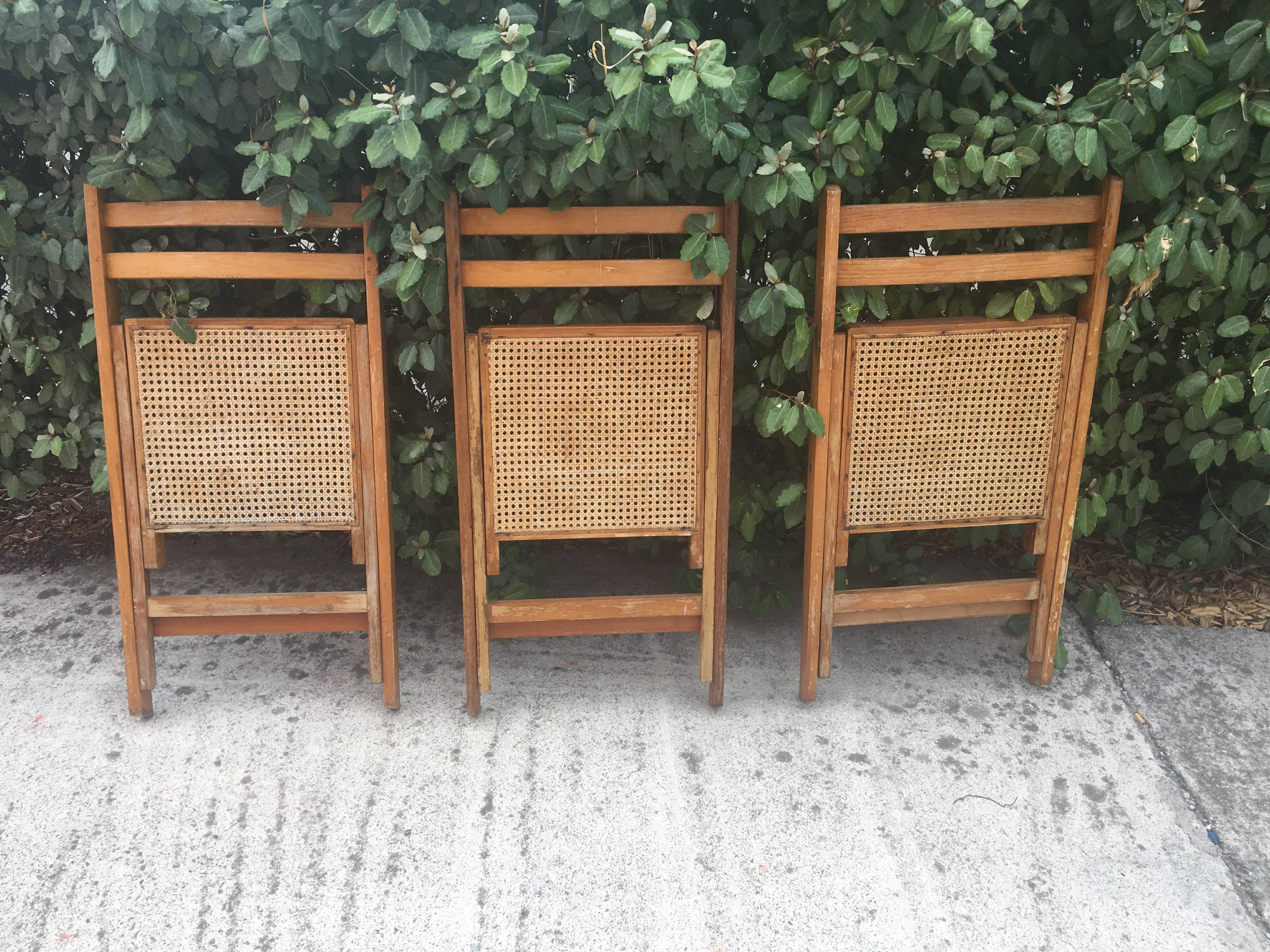 3 wood folding chairs and vintage canning