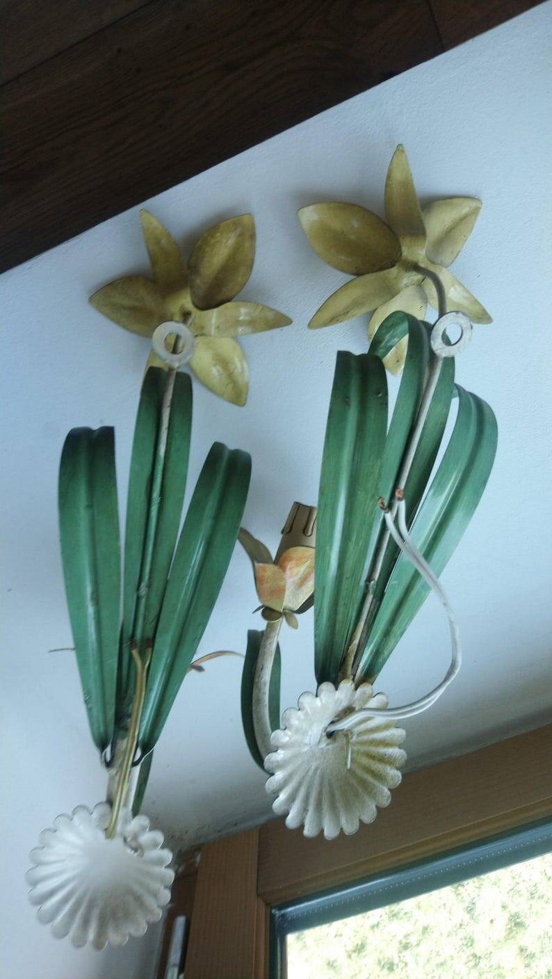 Floral single-arm wall lights, wall sconces, toleware, French vintage enamel.