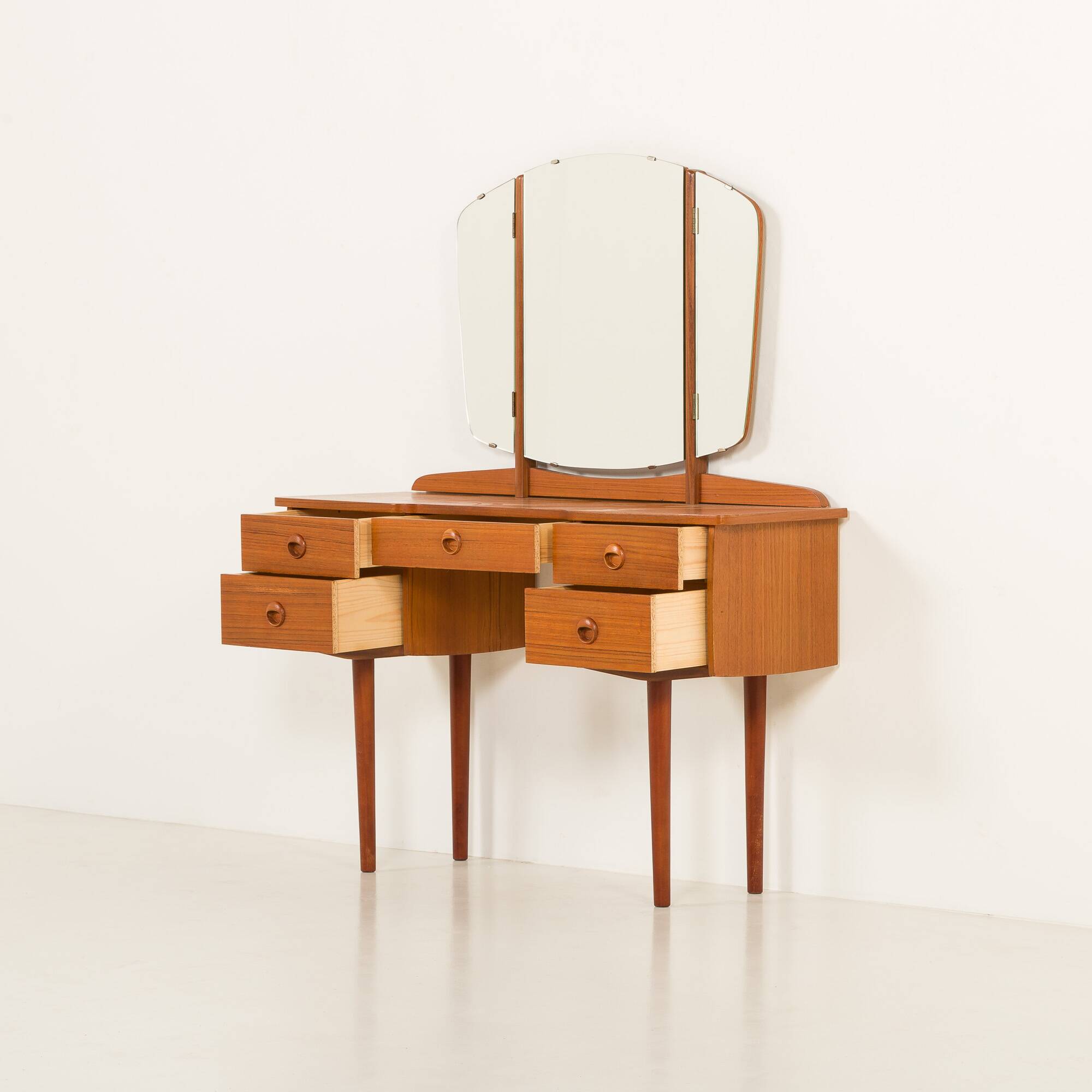 Scandinavian mid century dressing table in teak, Norway, 1970s