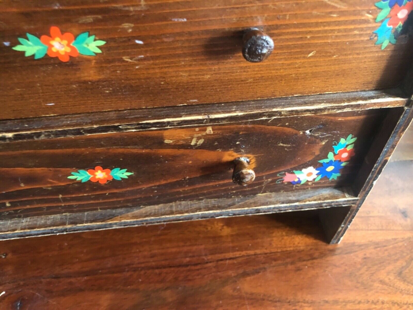 Maison de poupée ou commode en bois à tiroirs vintage