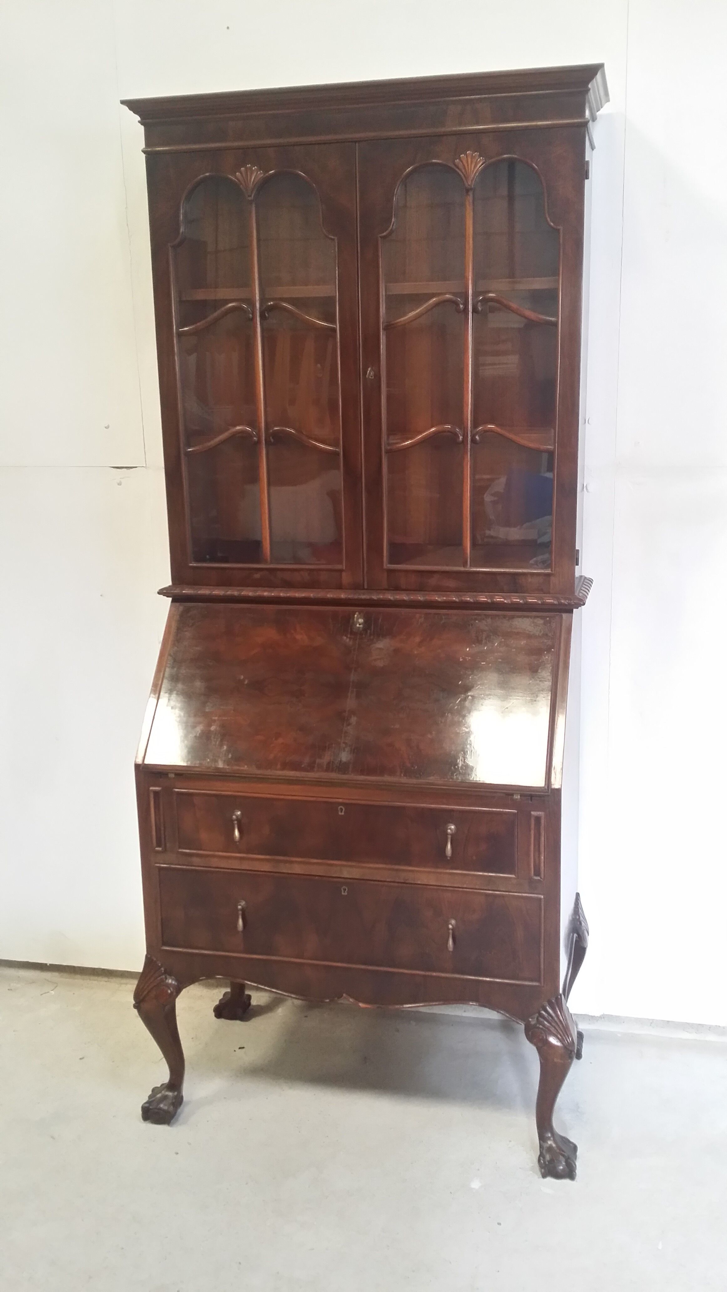 English office scriban