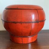 Boîte chinoise laquée rouge