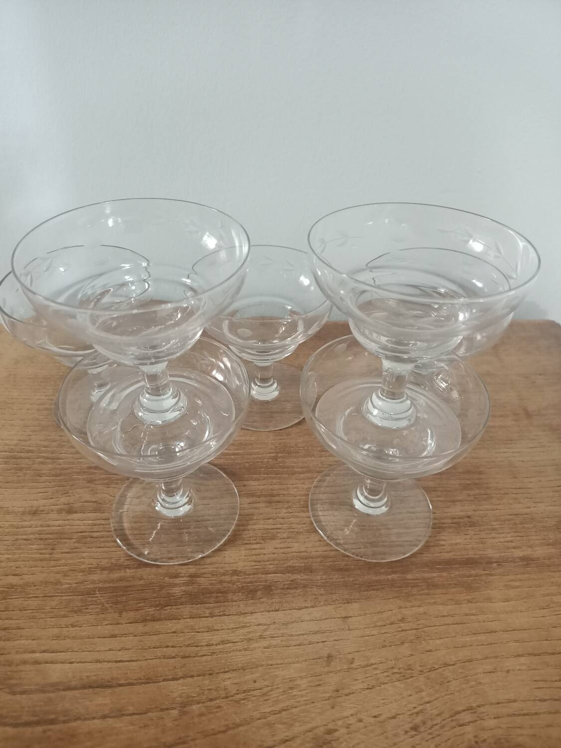 7 vintage cut champagne glasses