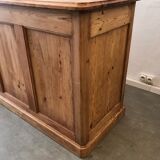 Double-sided grocer counter