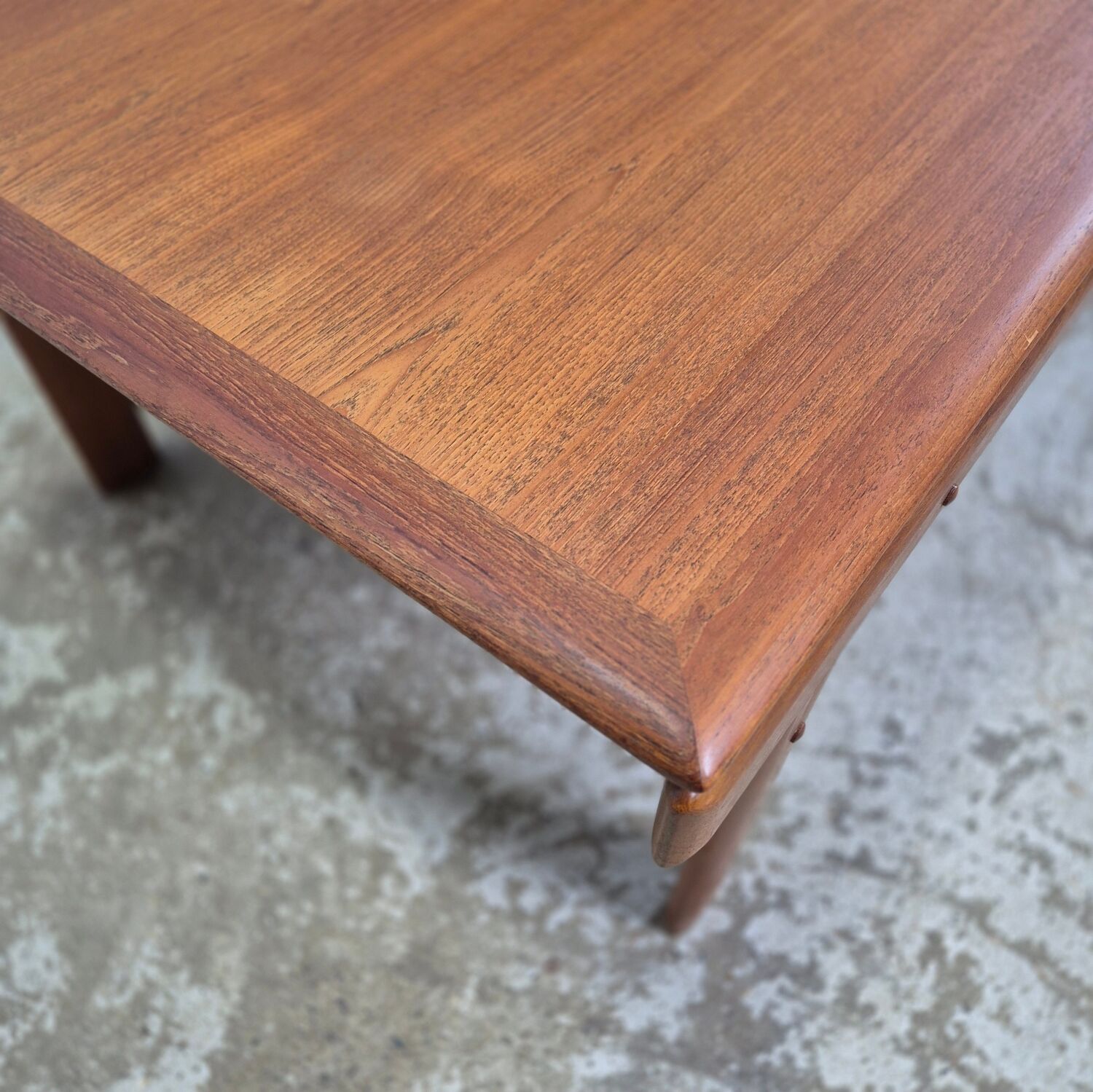 Table basse danoise en teck XXL H.W. Klein, Bramin, années 60