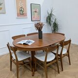 Scandinavian extendable round table