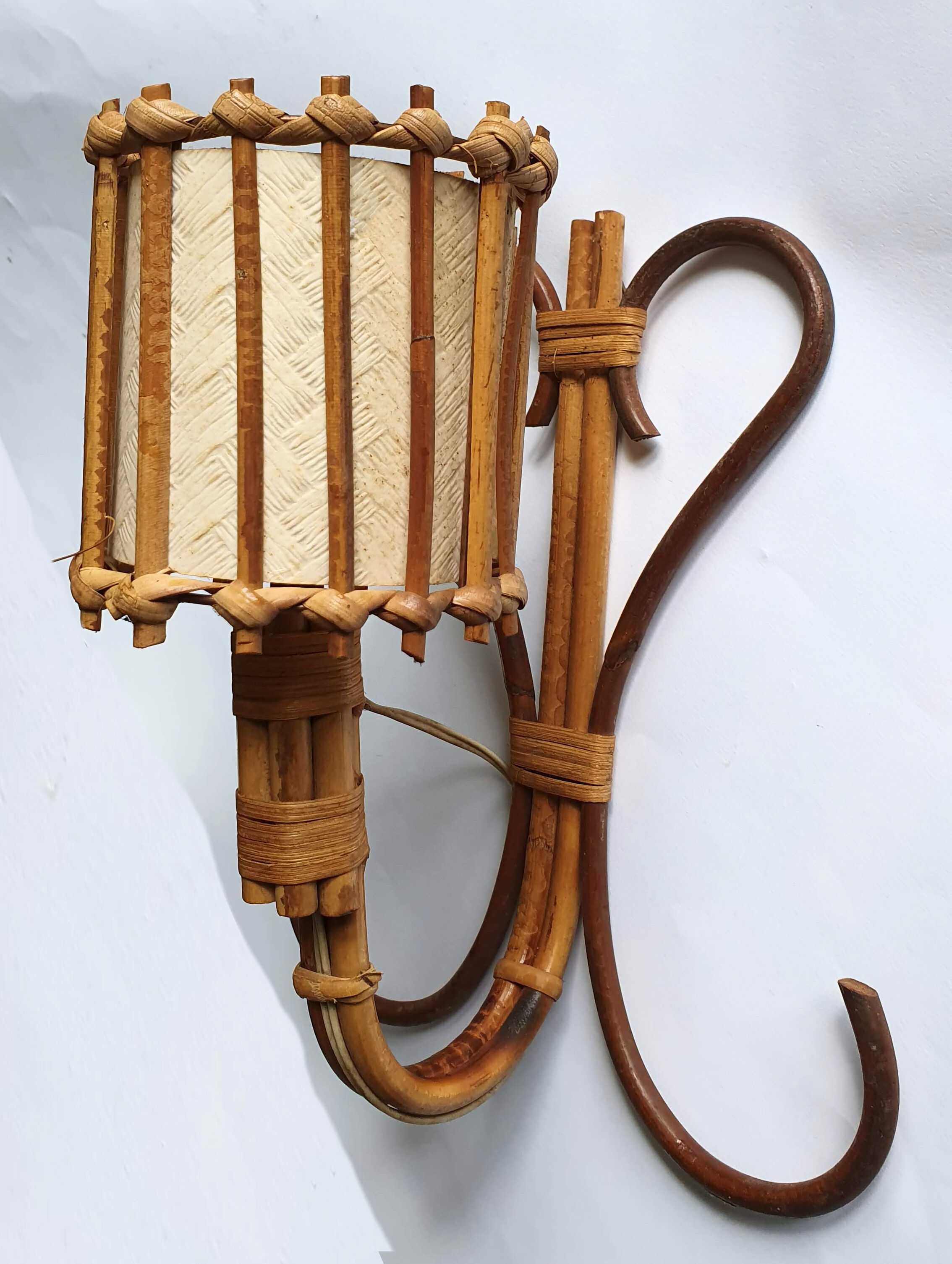 Vintage rattan wall lamp