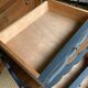 Paire de table de nuit de style
