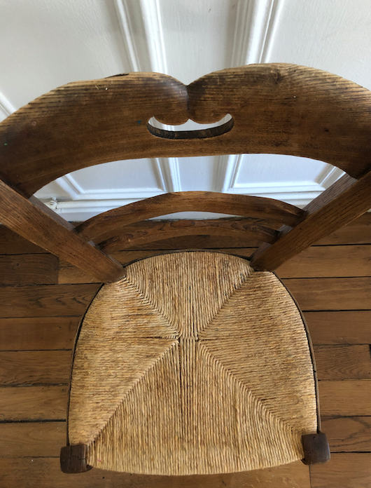 Rustic mulched chair