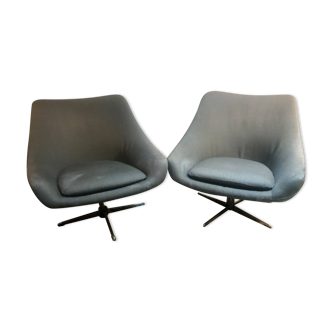 Swivel armchairs