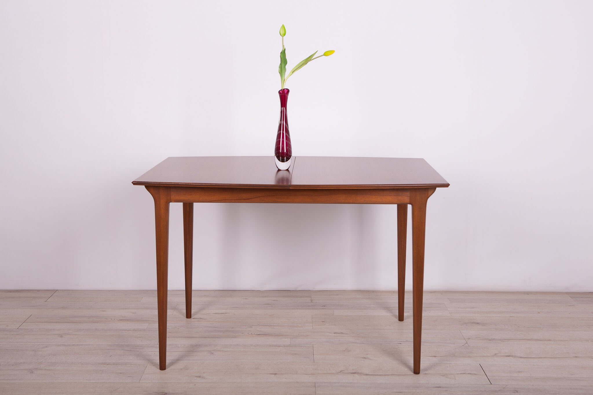 Teak extendable dining table from mcintosh, 1960