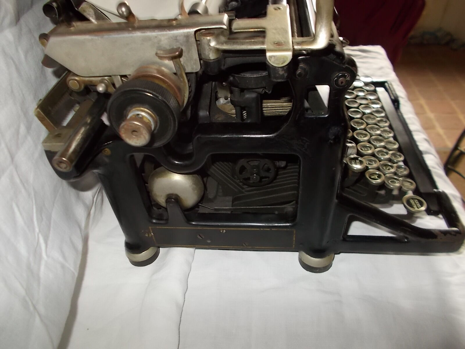 UNDERWOOD TYPEWRITER