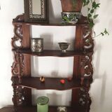 Shelf wood at four levels to volutes