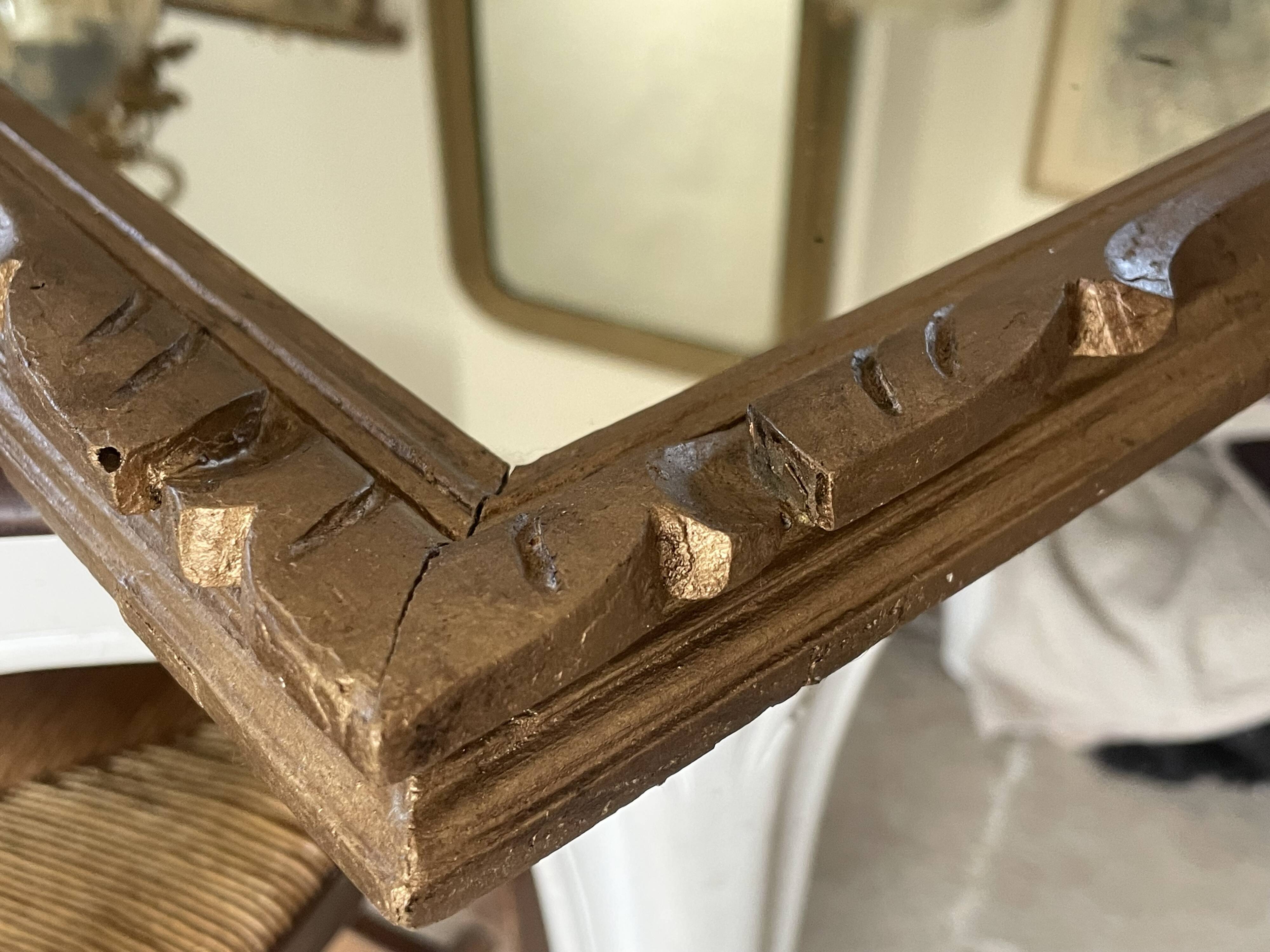Miroir Art déco en bois doré 74x61