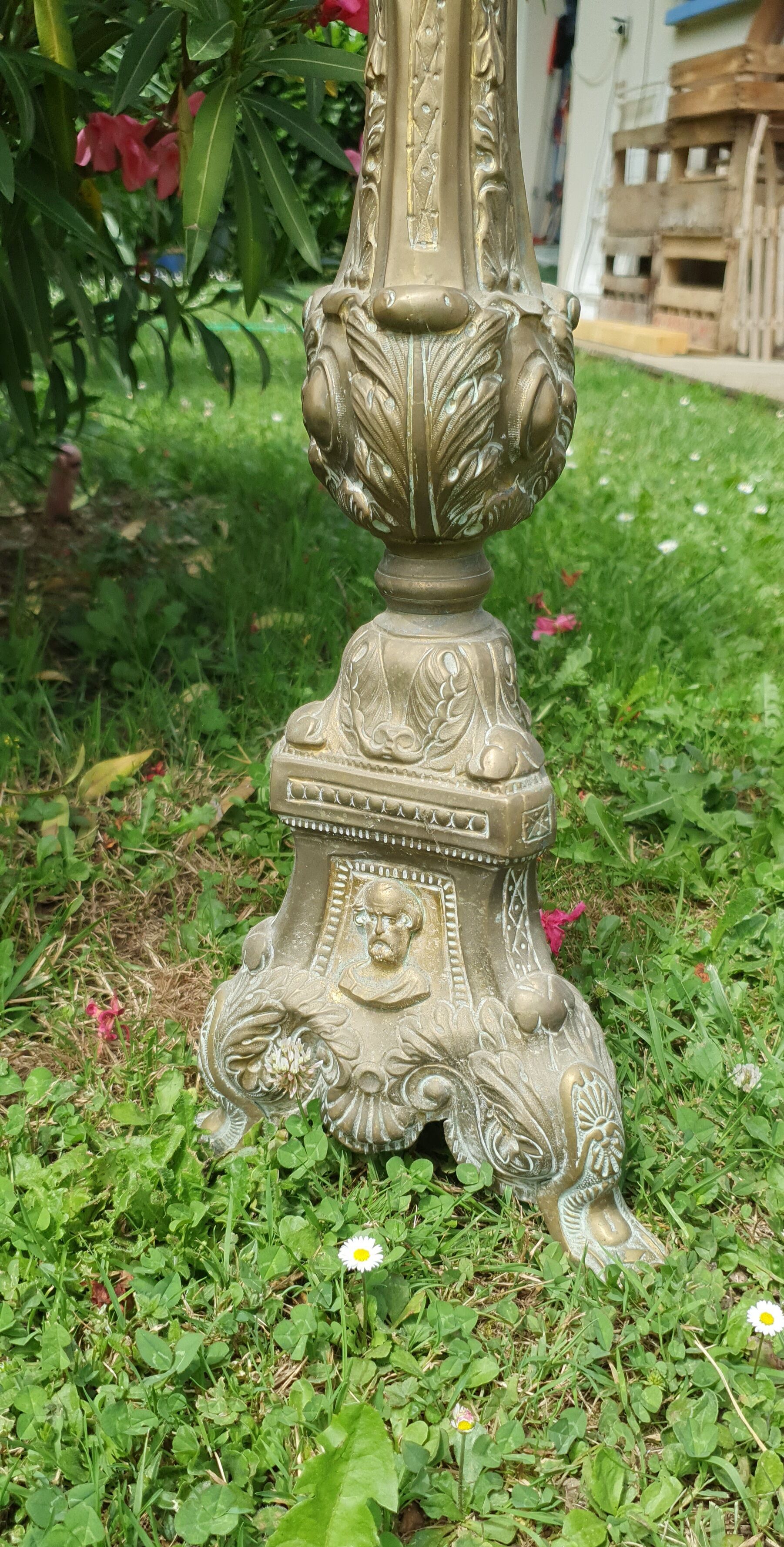 Ancient candle pique