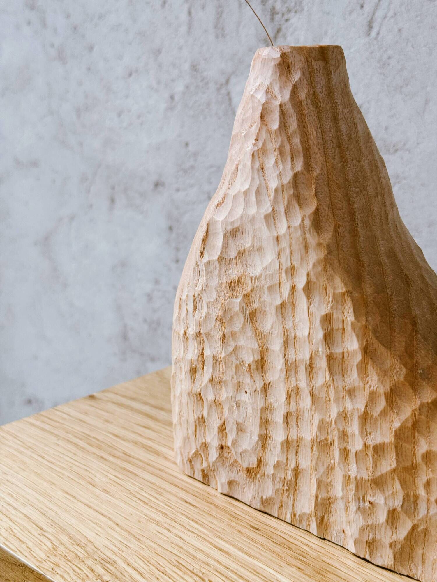 Solid wood ash soliflore hand-carved