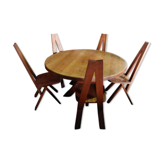 Ensemble table et chaises Pierre chapo en Orme massif