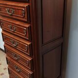 Wooden chest of drawers with 7 drawers