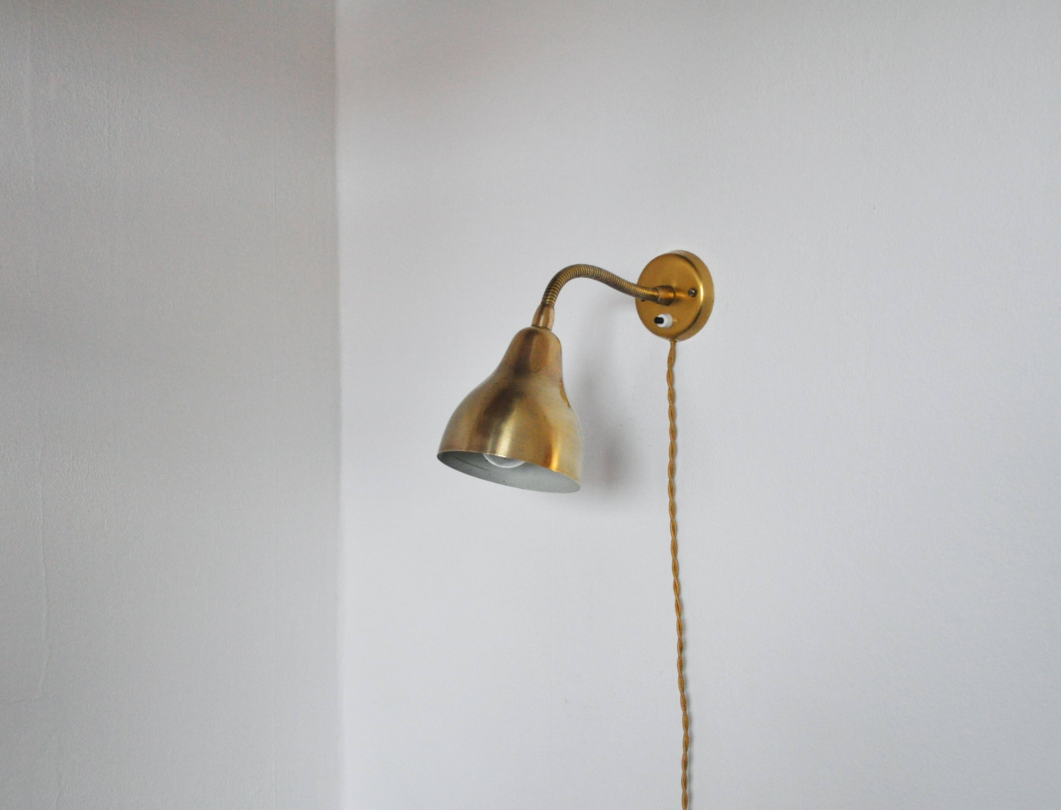Danish Modern Brass Wall Lamp in the Style of Vilhelm Lauritzen, 1960s