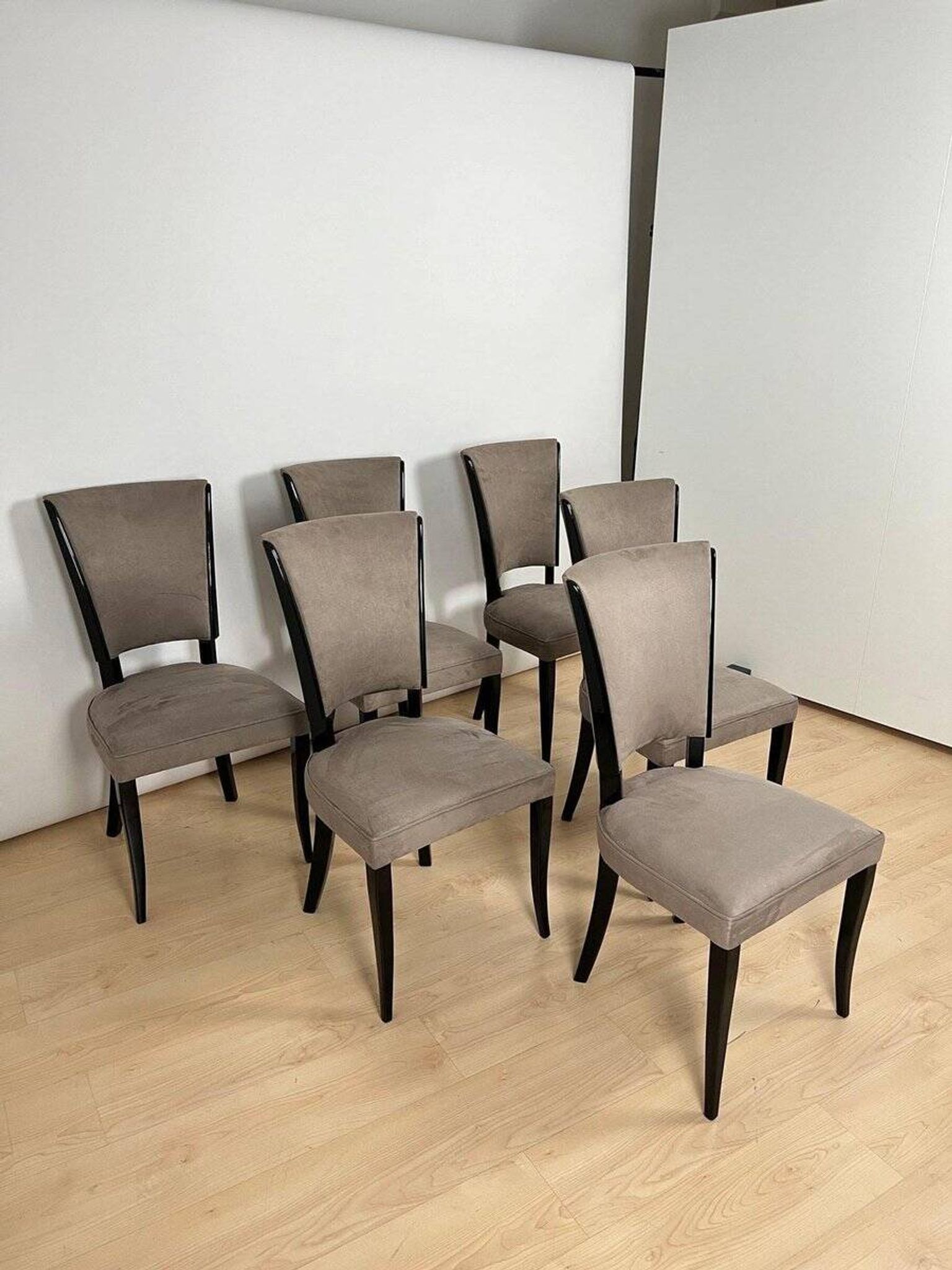 Art Deco Chairs in Black Lacquer & Grey Alcantara, France, 1930s, Set of 6