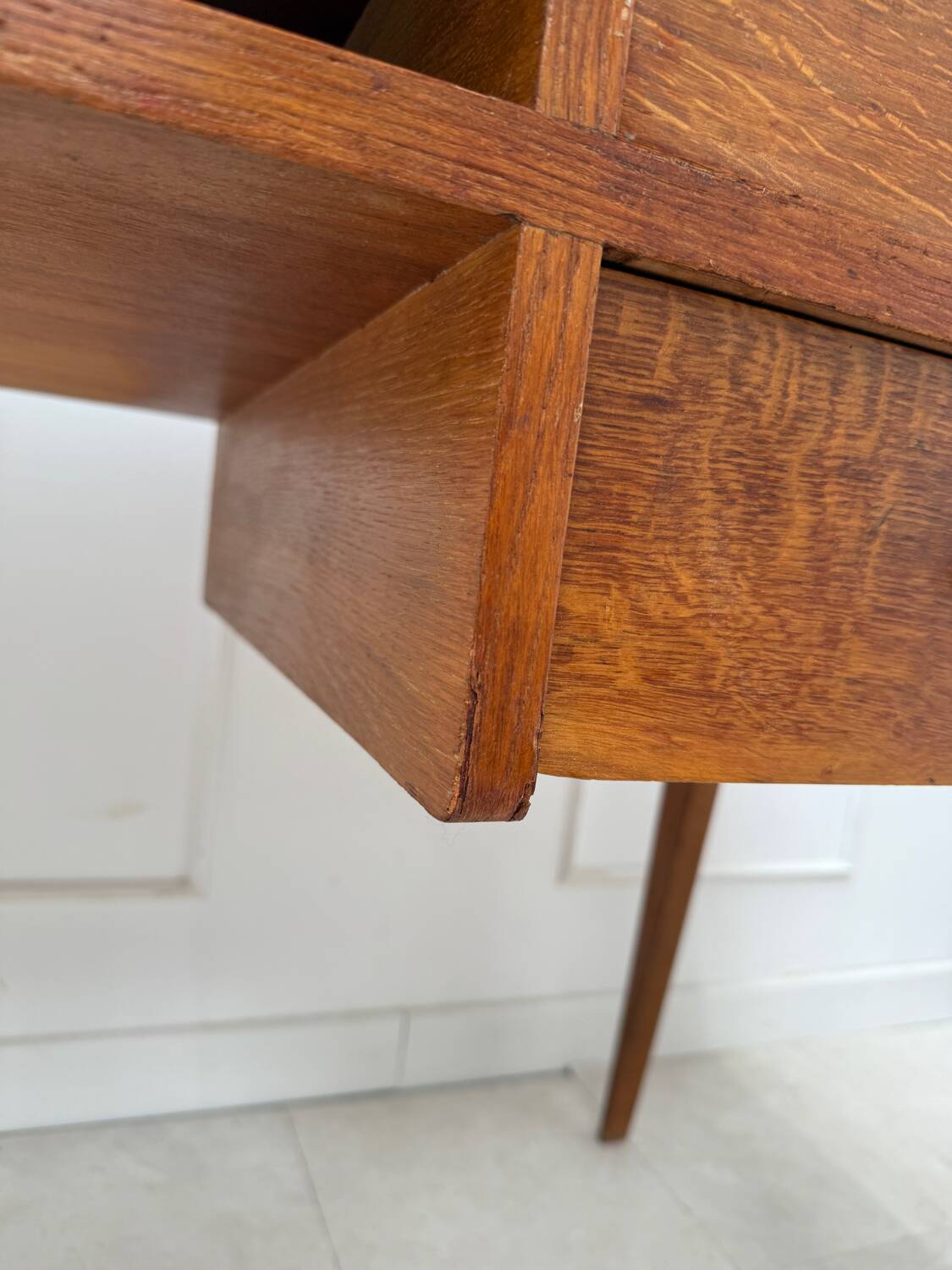 Desk with compass legs