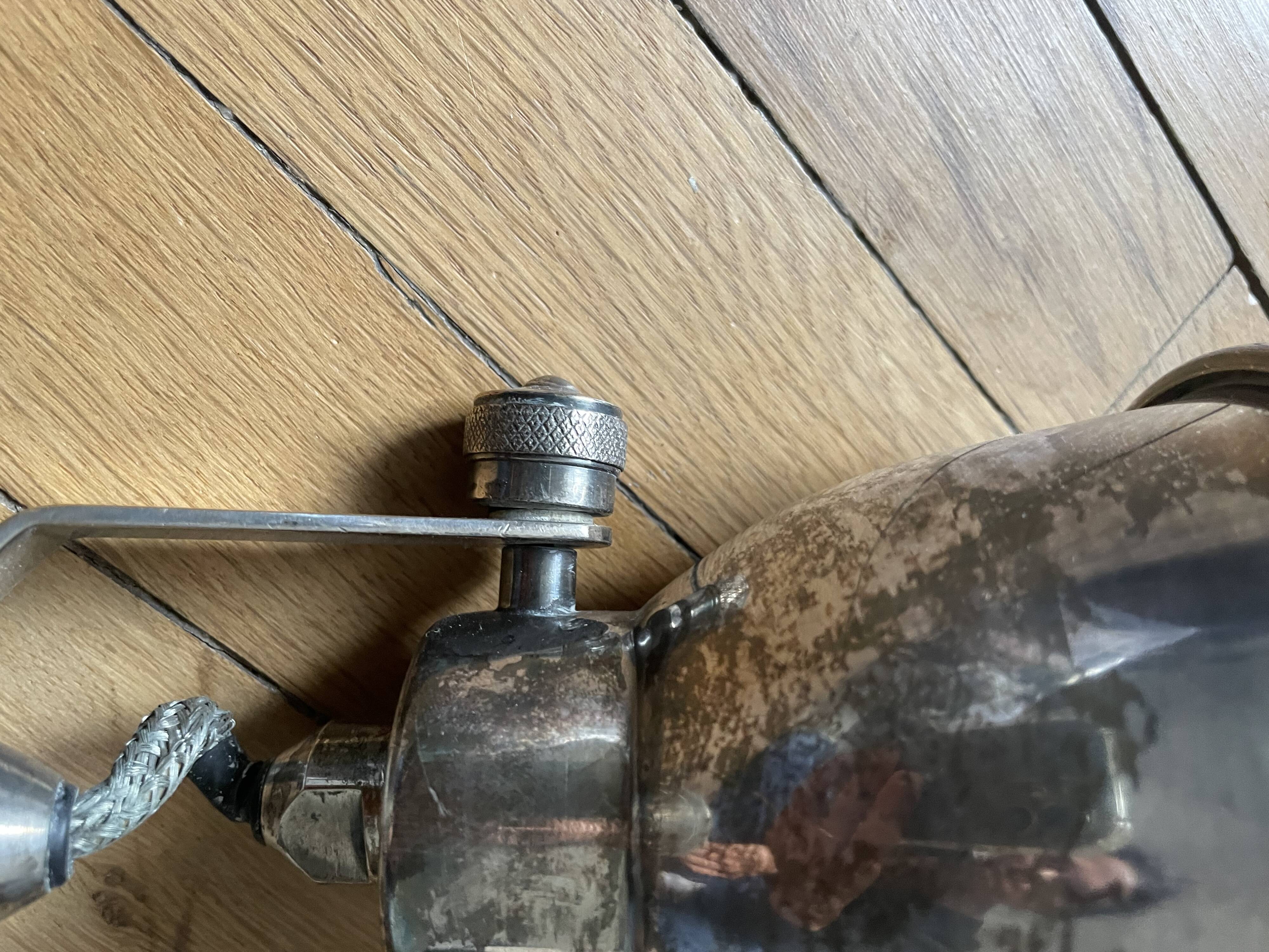 vintage silver metal wall light 250901