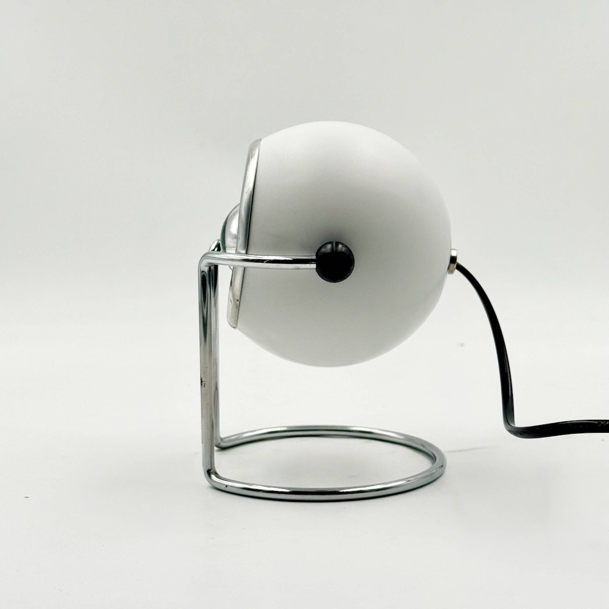 Lampe de table eyeball Targetti chrome design spatial Italie années 70