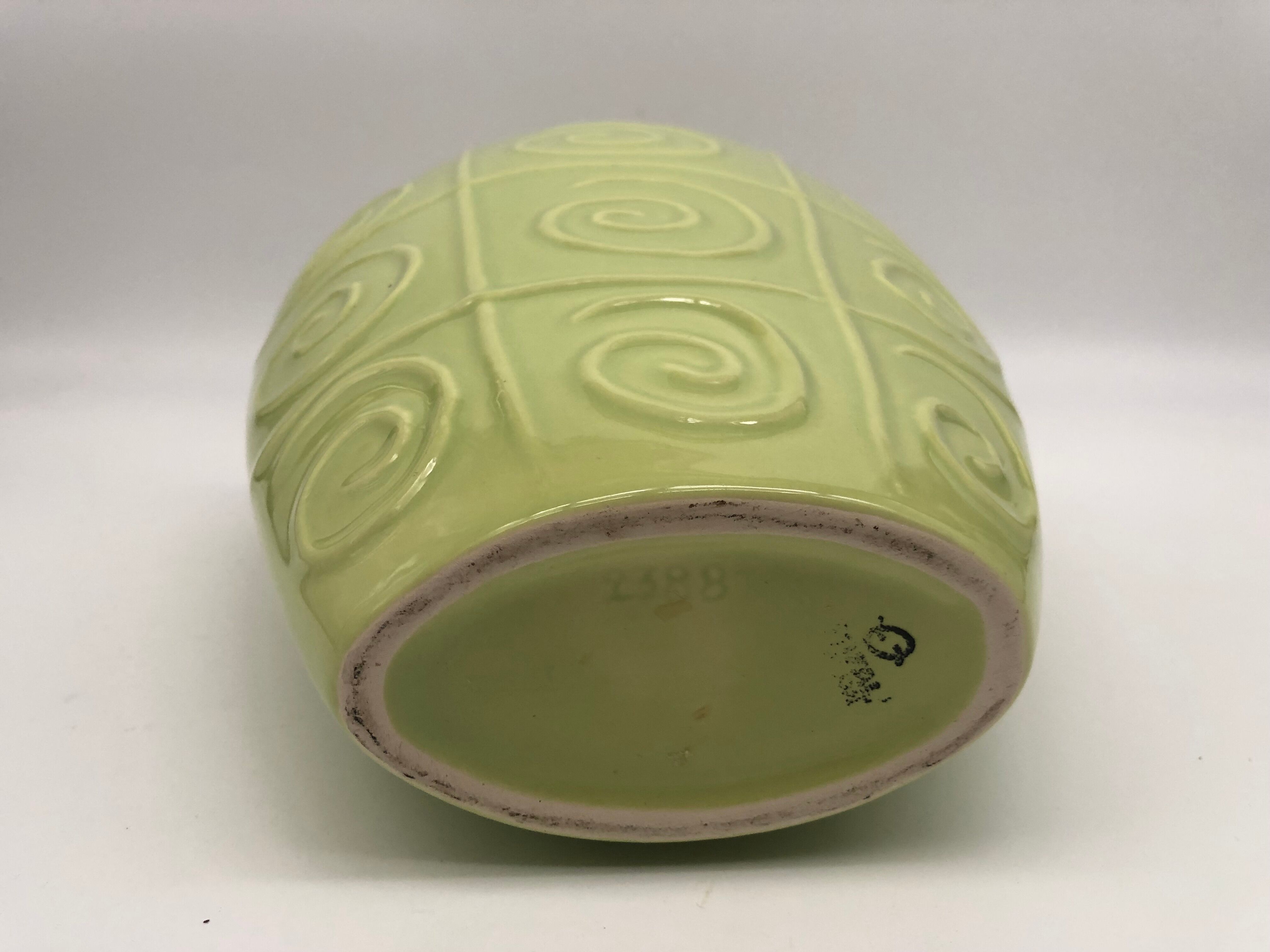 Ceramic vase with relief pattern