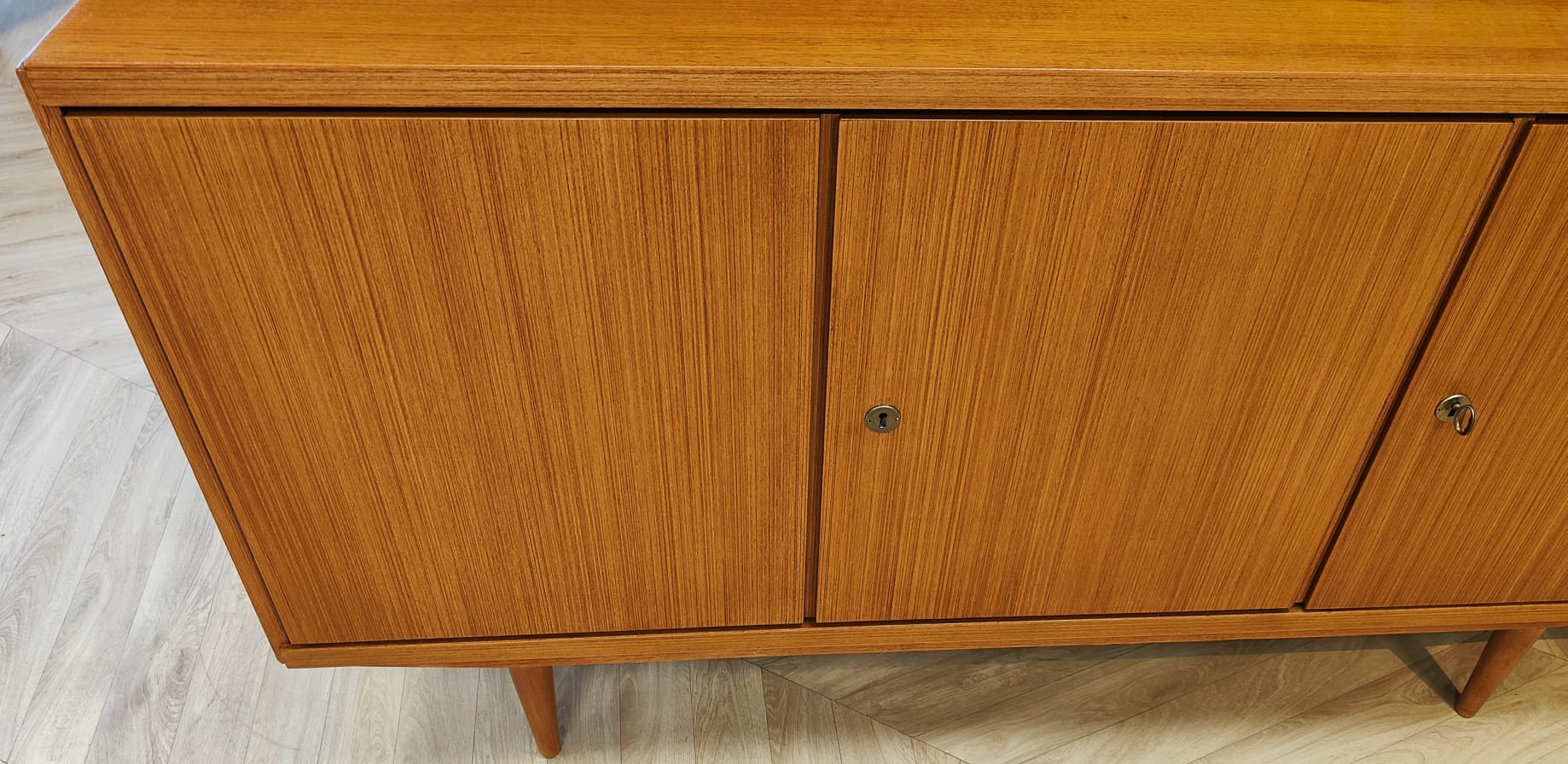 Enfilade mid century vintage