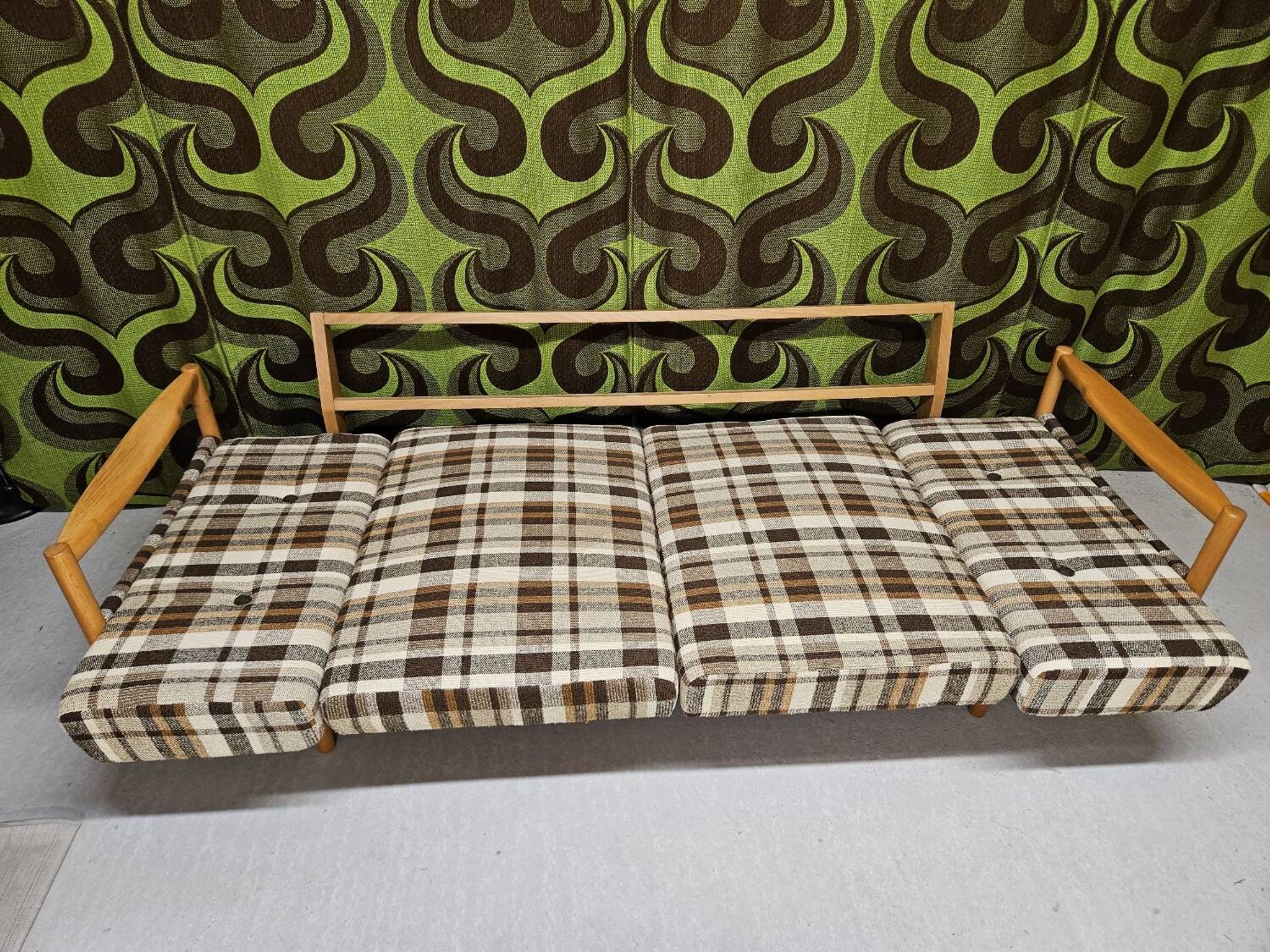 "Stella daybed canapé by Wilhelm Knoll for Knoll Antimott 1950"