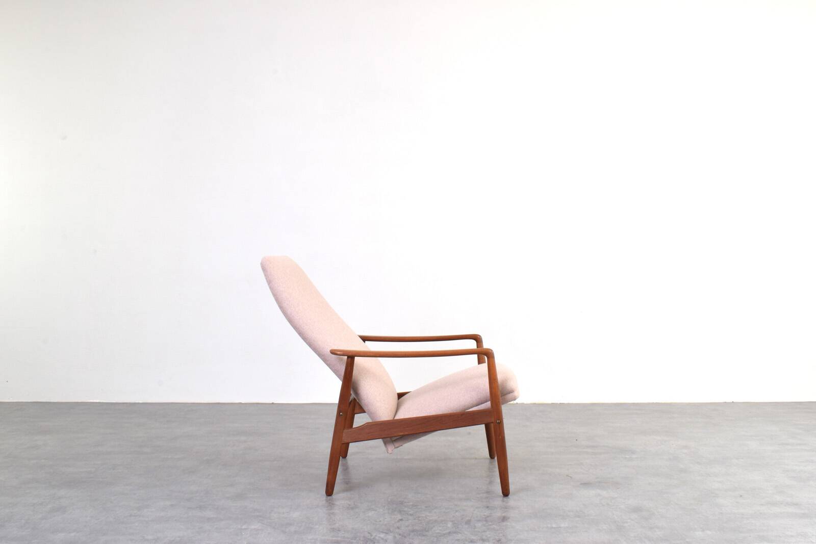 Fauteuil en teck danois du milieu du siècle par Søren Ladefoged pour SL Møbler, 1960