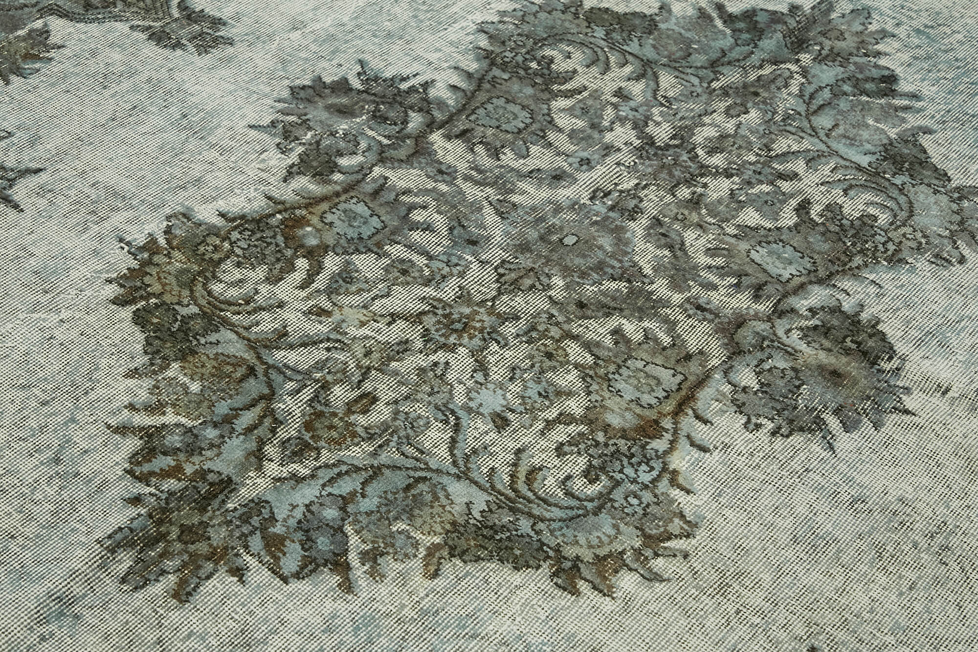 Handmade hi-low pile oriental 1980s 202 cm x 315 cm blue rug