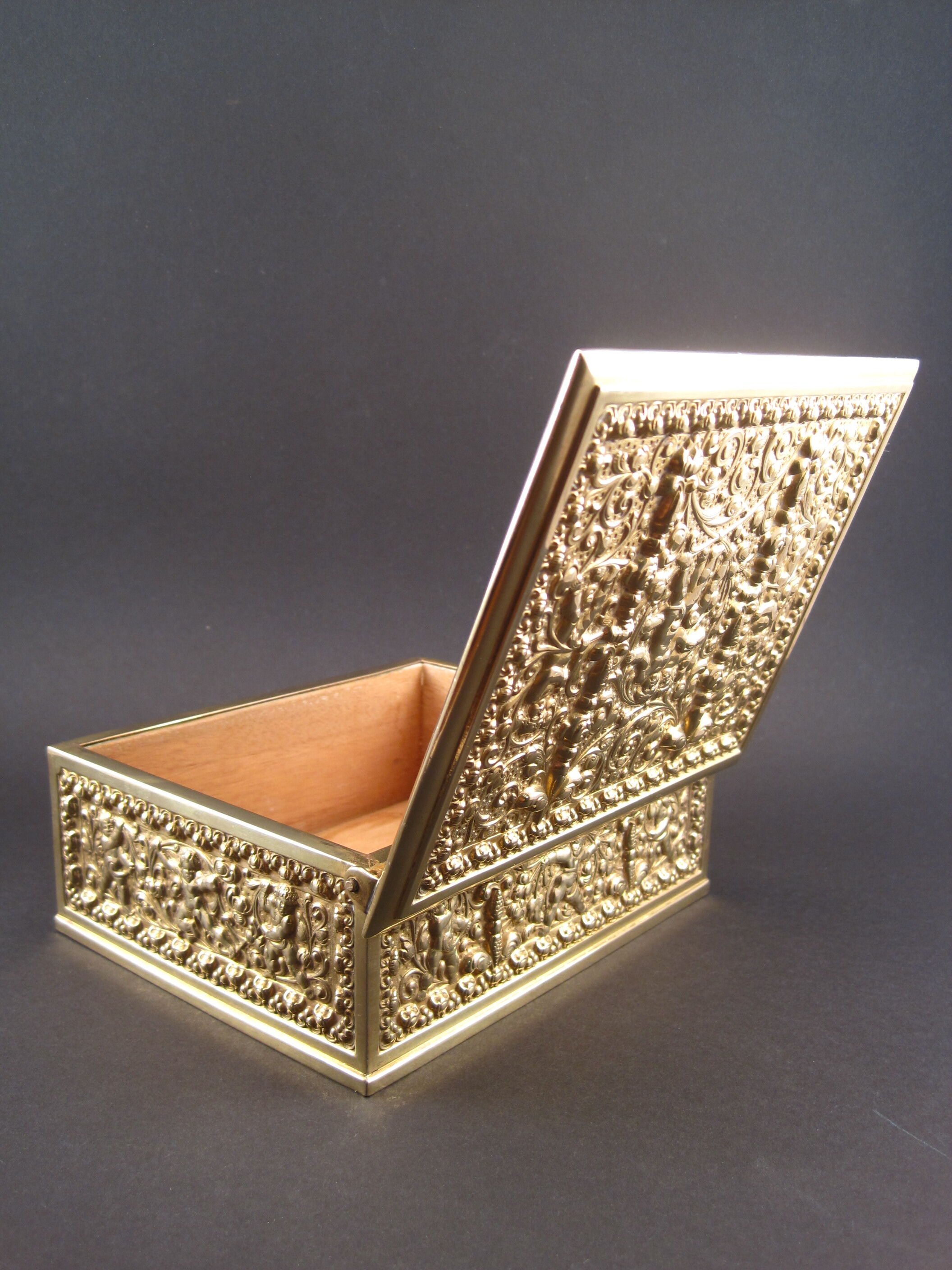 Golden brass cigar box manufactured by Erhard & Söhne around 1920
