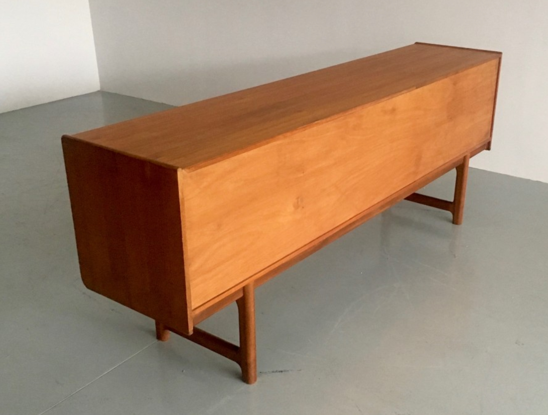 Row A. H. McIntosh Co Ltd of the Kirkcaldy Scotland