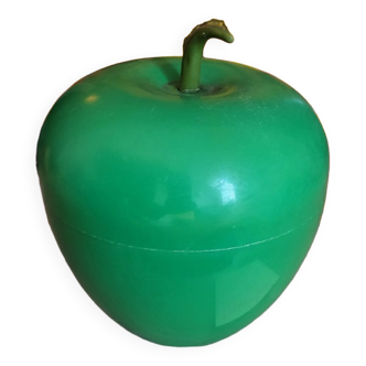 Ice cube apple