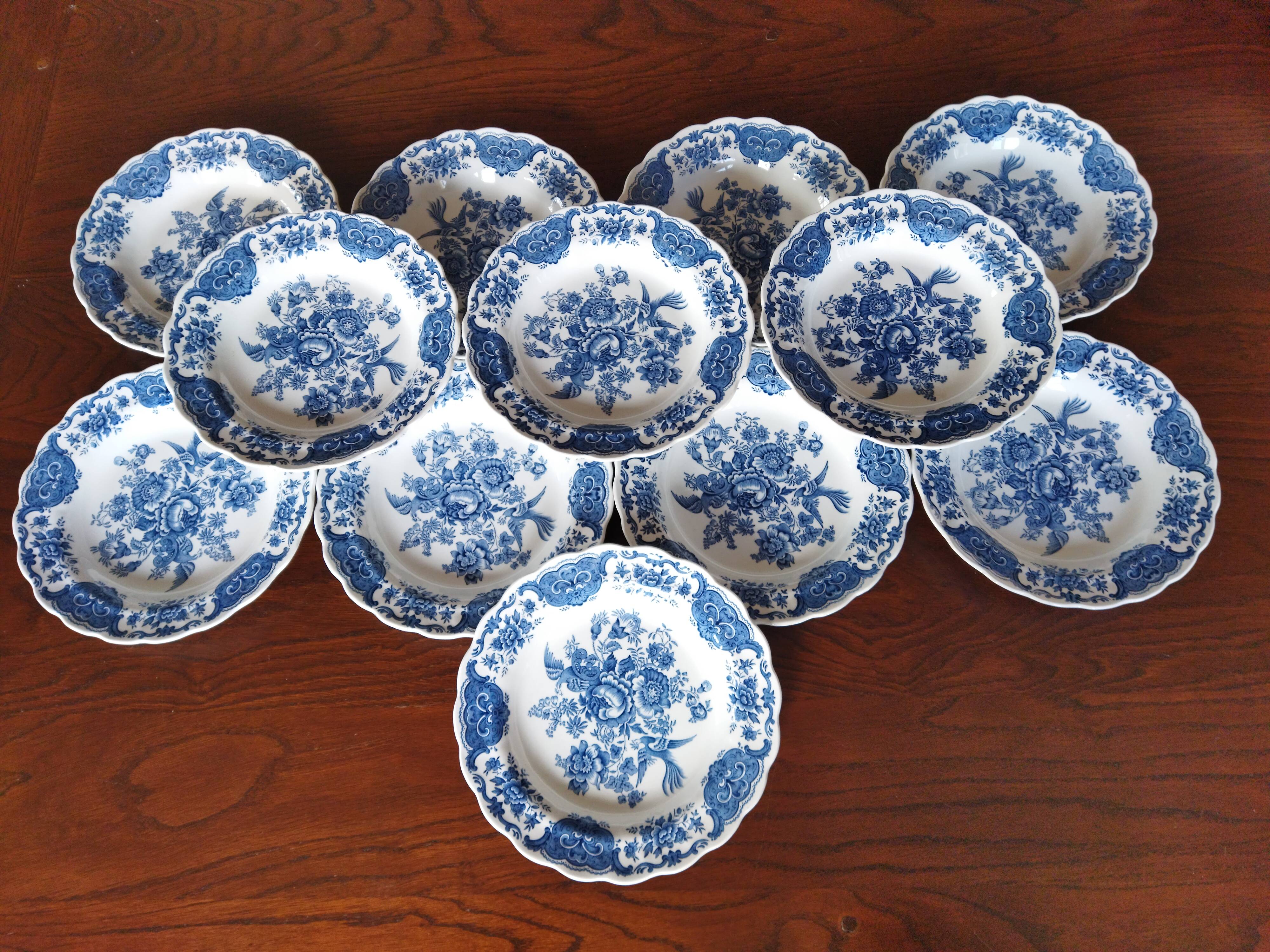 12 assiettes creuses anglaises Ridgway "Windsor" bleu