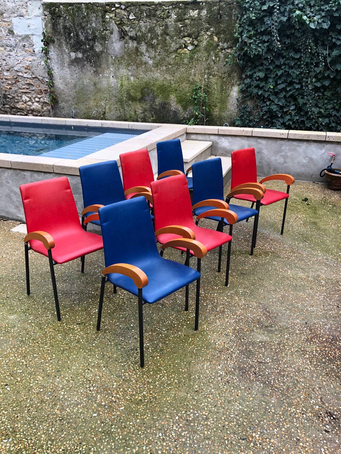 Set of 8 Pigalle chairs by publisher XO