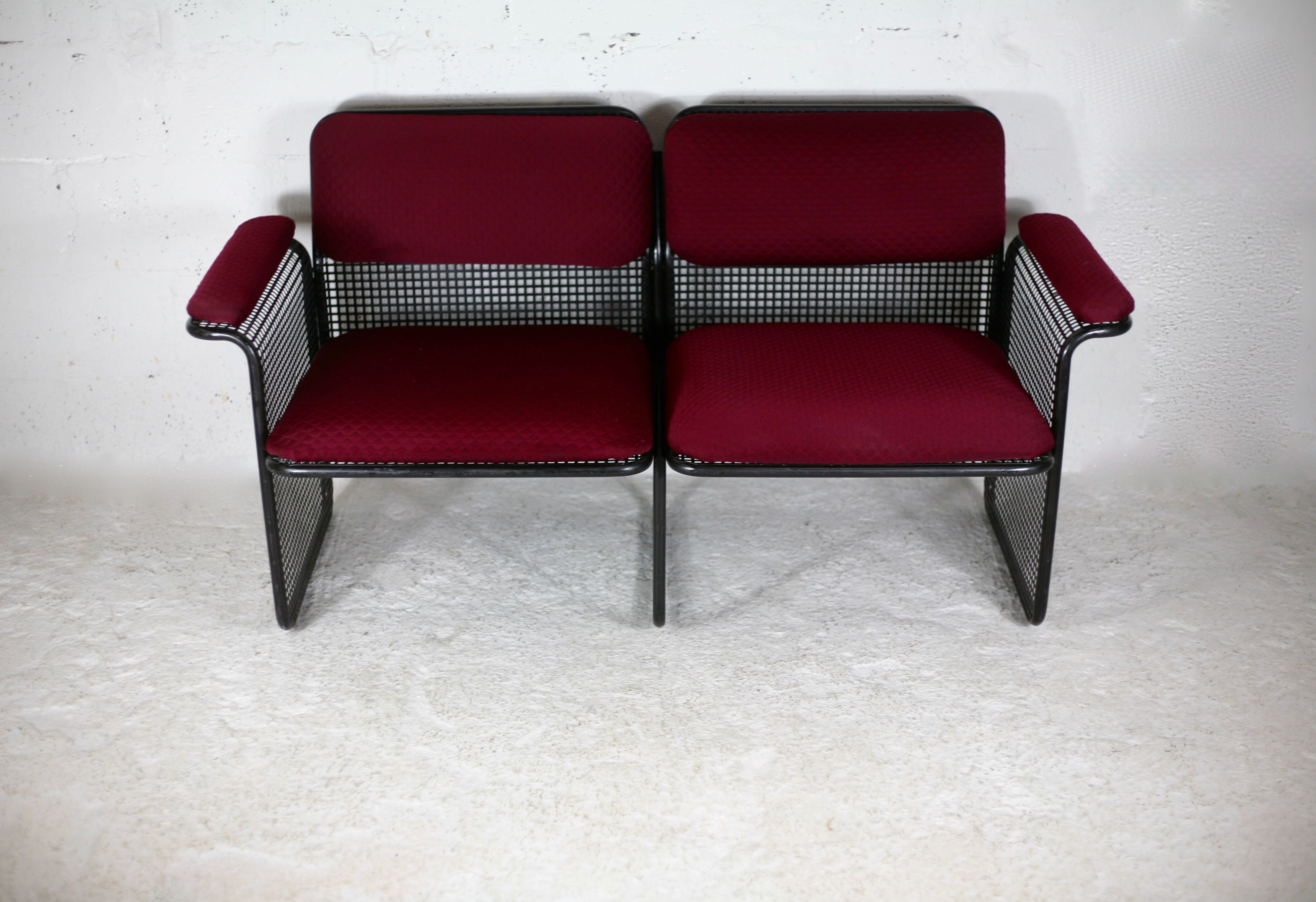 Black honeycomb steel sofa, burgundy fabrics, Italy, circa 1970