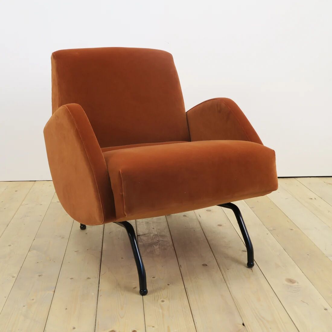 Fauteuil en velours Janusz Rozanski, années 1950
