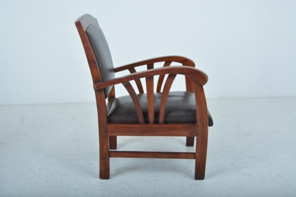 Fauteuil en bois et cuir