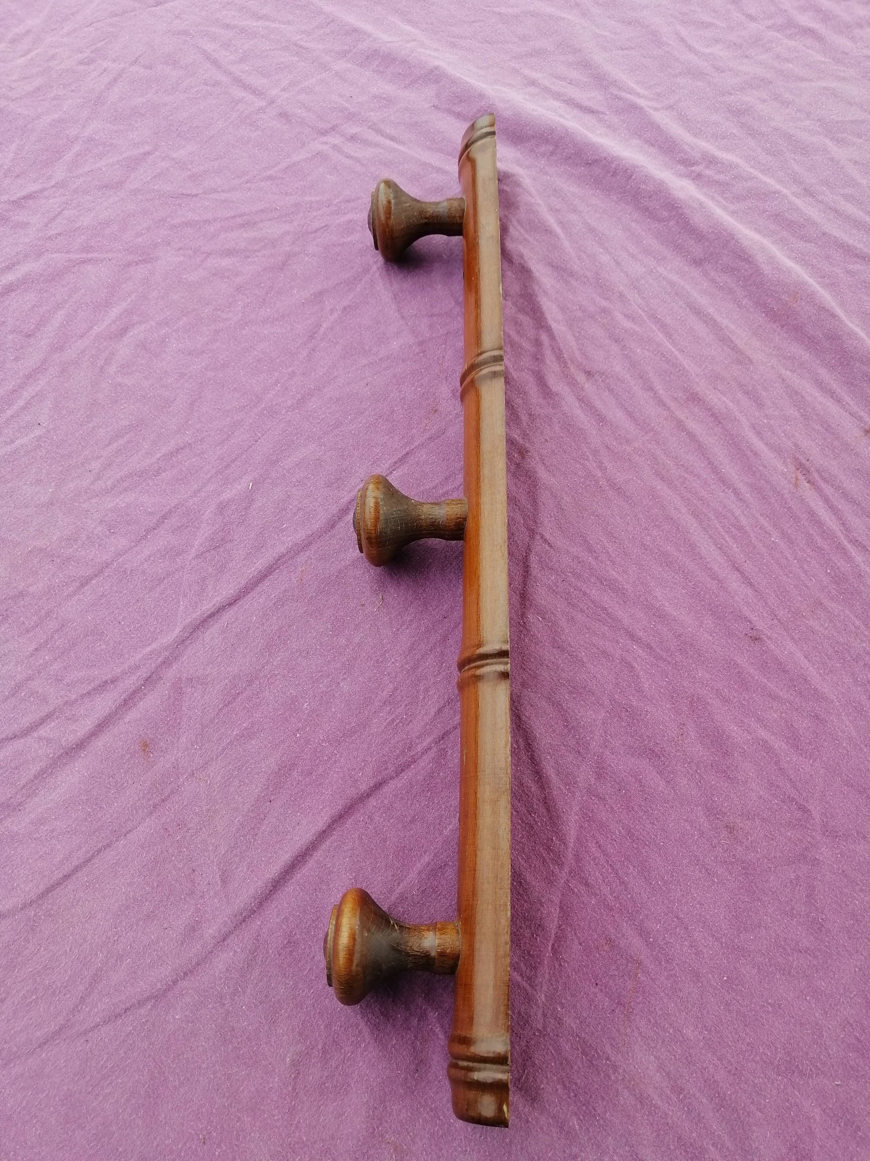 Wall coat rack 3 pateres