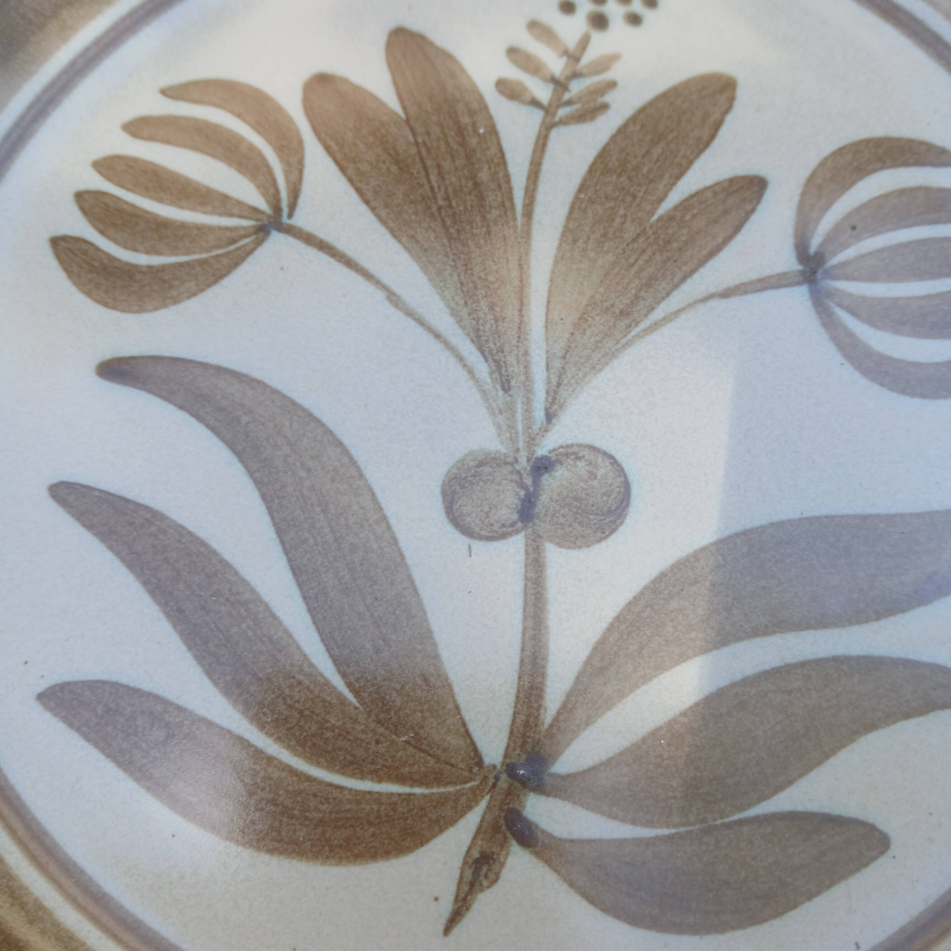 Vintage Longchamp dessert plate set