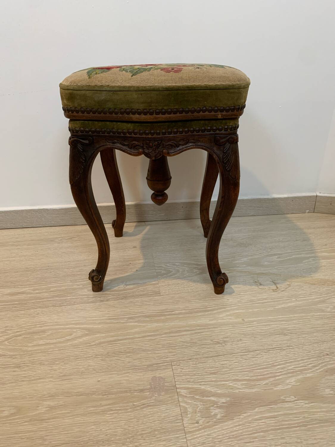 Tabouret à vis Louis XV