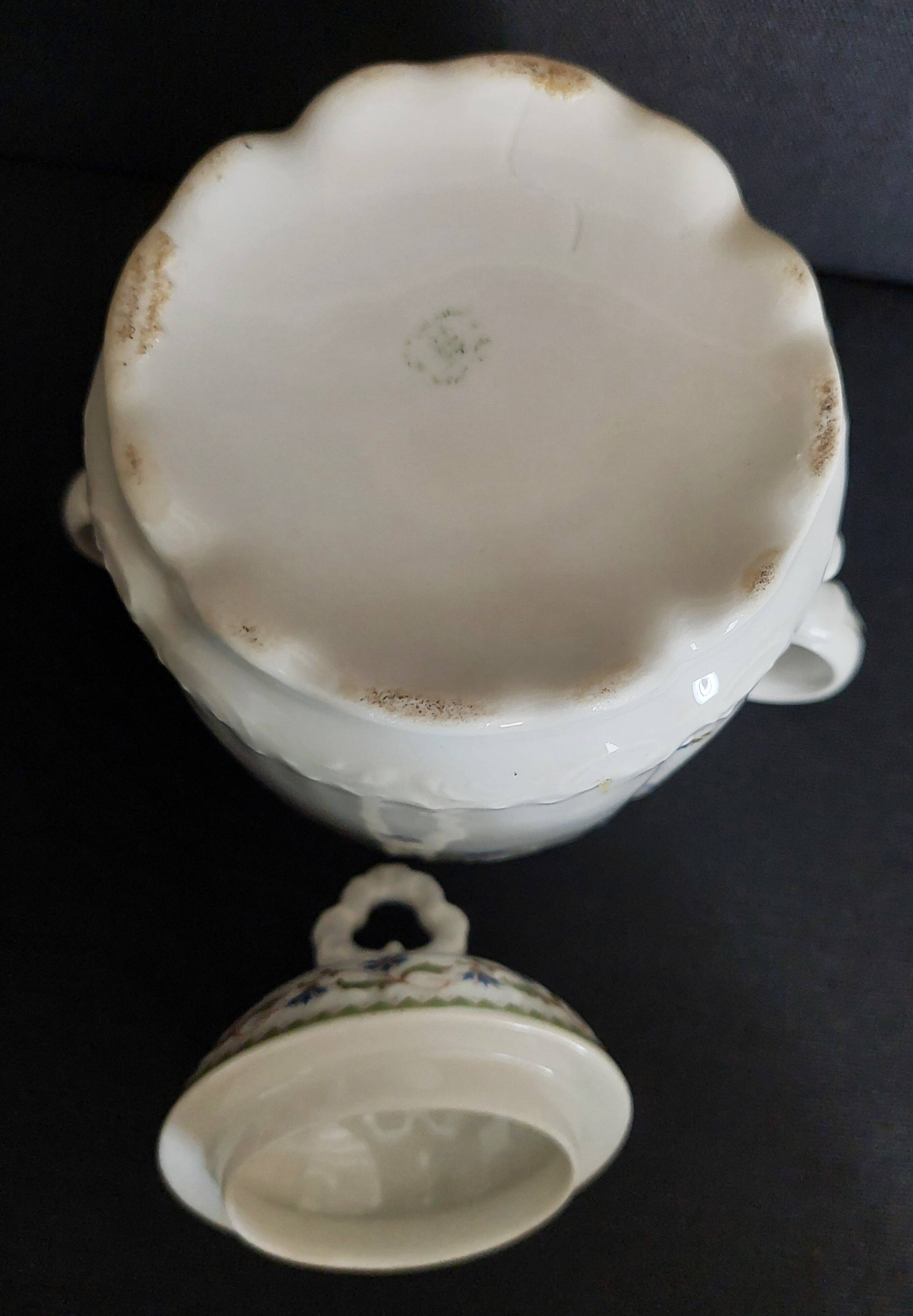 Sugar bowl decorated with cornflowers Limoges first half of the 20th century