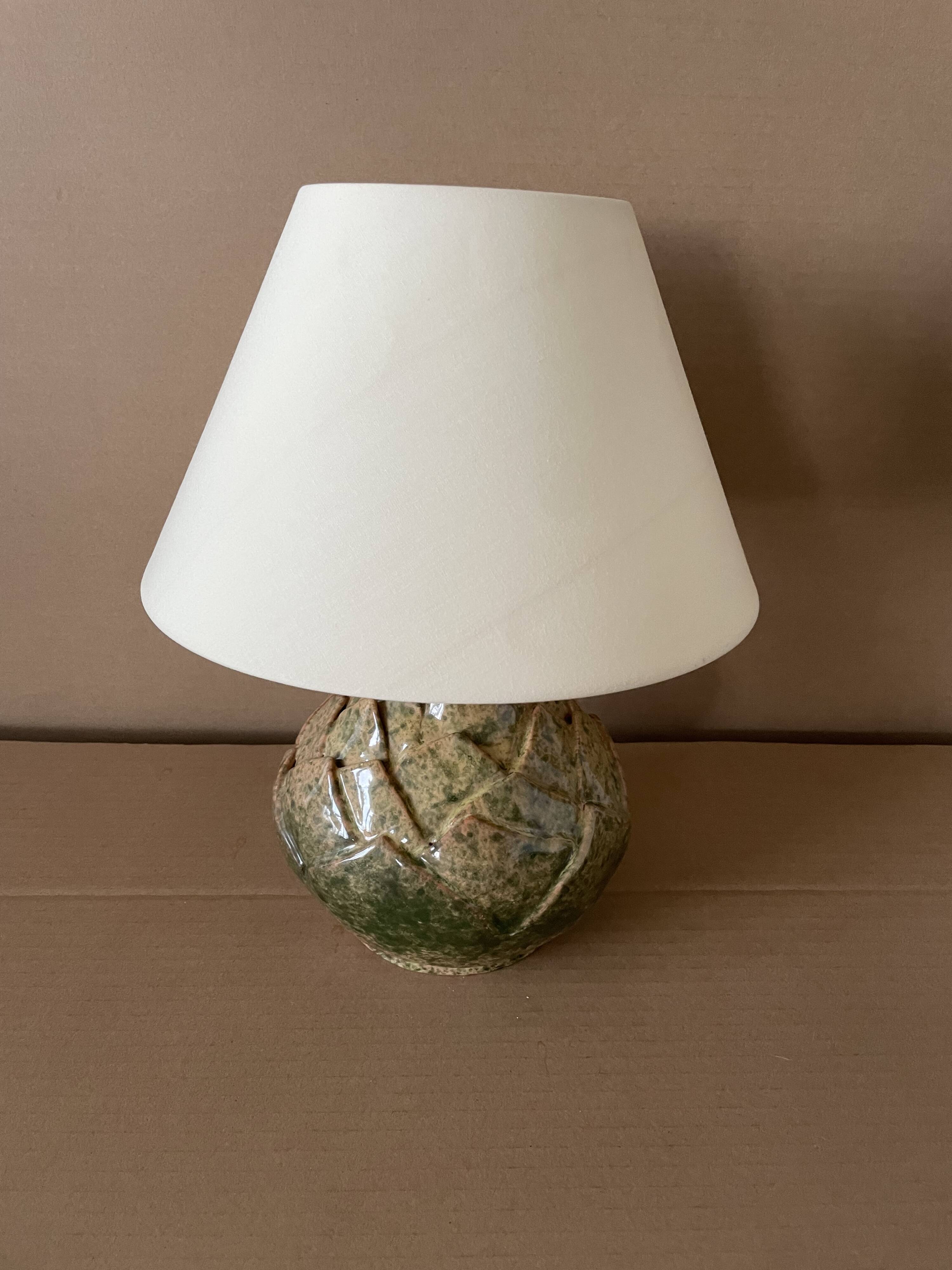 Ceramic table lamp
