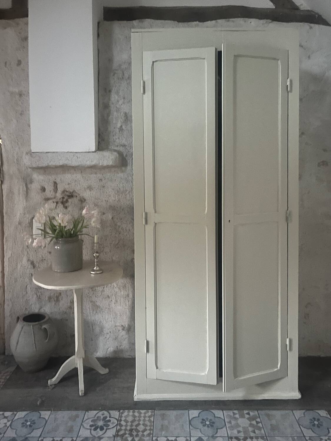 Wardrobe, linen cupboard