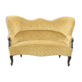 Sofa vintage de style rococo — Silhouette de salon élégante et courbée — L 160 cm (63).