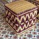 Pouf en rotin et osier bordeaux